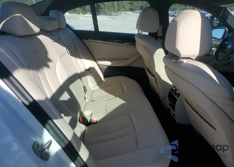 2020 BMW 530 I z USA, uszkodzony, nr VIN WBAJR3C04LWW65621